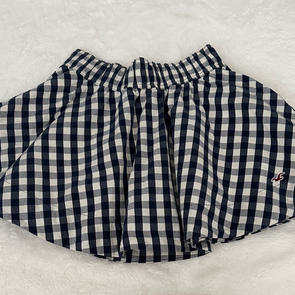 Hollister Navy and White Checkered Skater Skirt size L junior